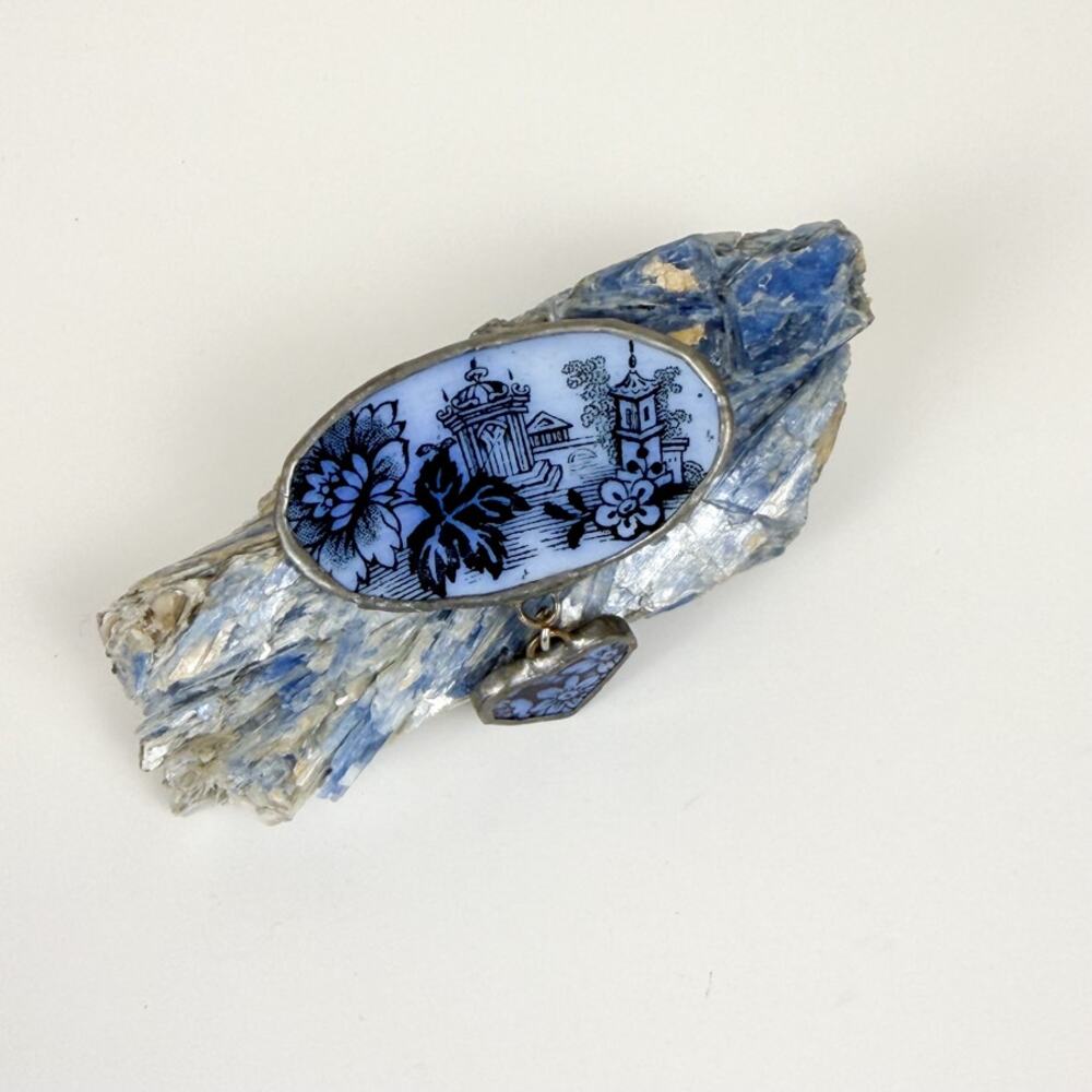 Handmade Vintage Ceramic Brooch View 5